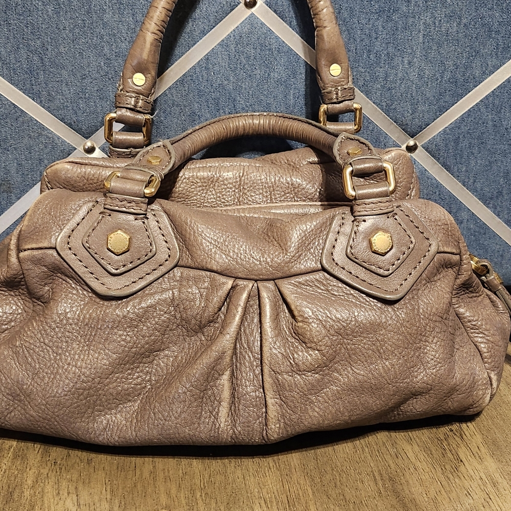 Marc By Marc Jacobs Taupe Leather Slouch  Handbag With Gold Tone Hardware